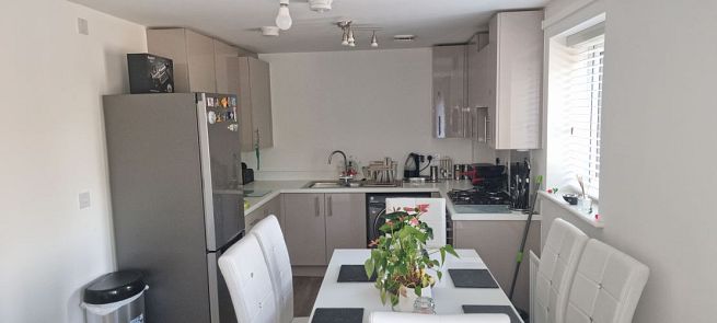 6C Garland Crescent , Shortstown 